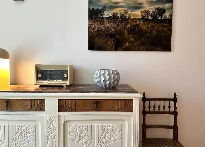 Spacious 2Br In Arles Historical Center With Terrace